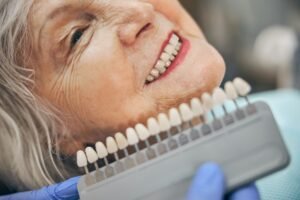 Maintaining Porcelain Veneers in Plantation’s Heat and Humidity